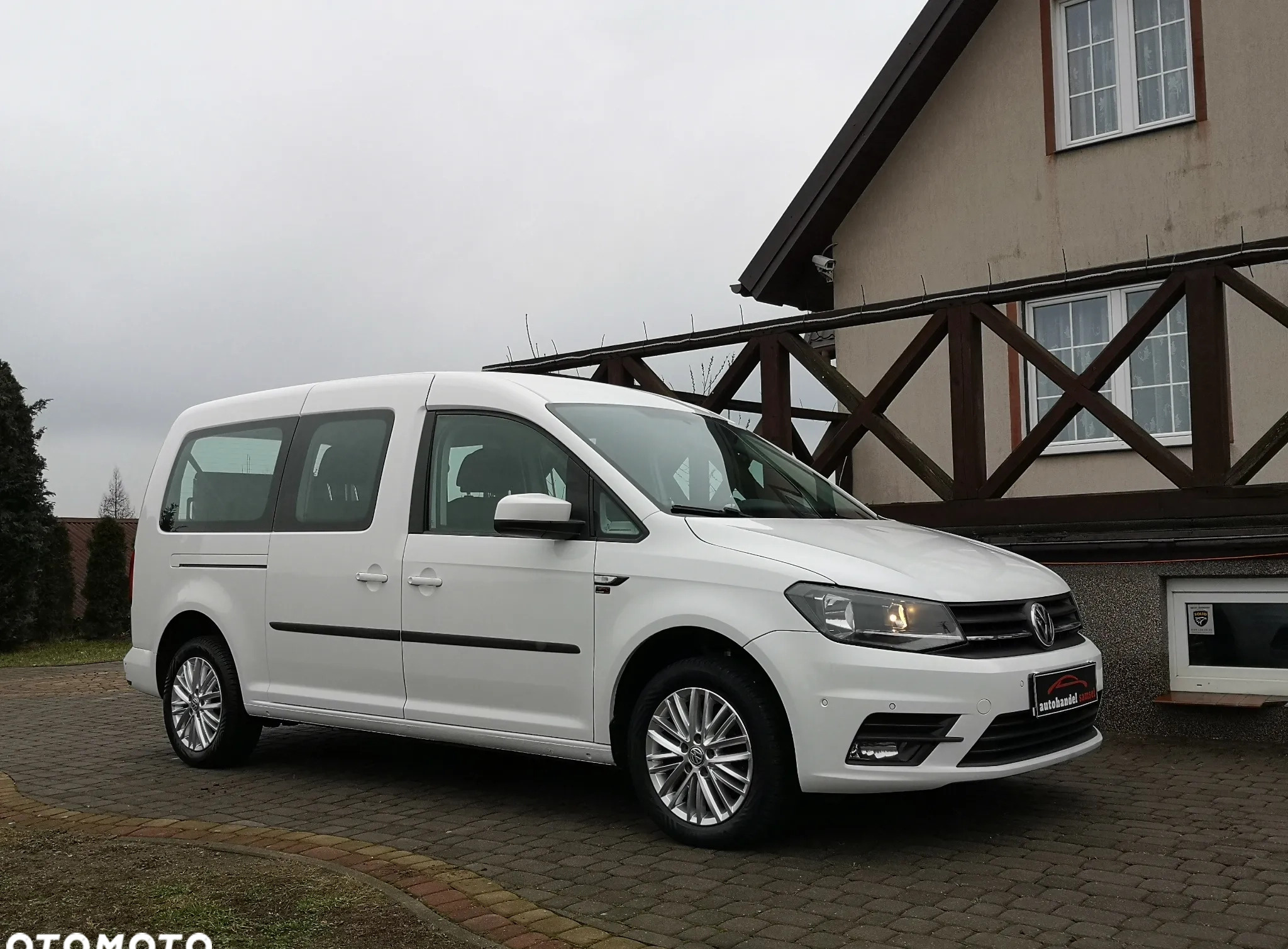 Volkswagen Caddy cena 41900 przebieg: 387669, rok produkcji 2015 z Zakroczym małe 211